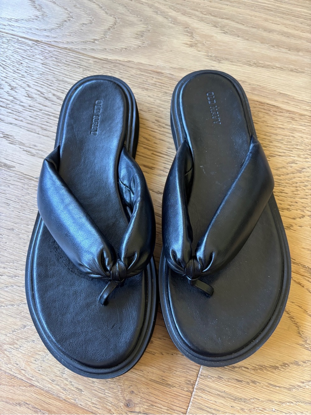 Old navy thong platform sandals womens 9 black